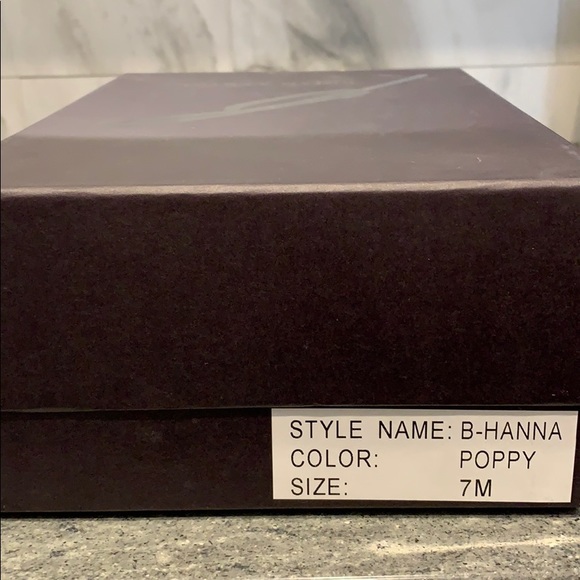 Brian Atwood Hanna Heel - Picture 6 of 6